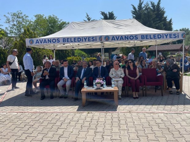 Belediye Başkanımız Sayın Mustafa Kenan Sarıtaş Kapadokya Anaokulu’nun yıl sonu mezuniyet törenine katıldı.