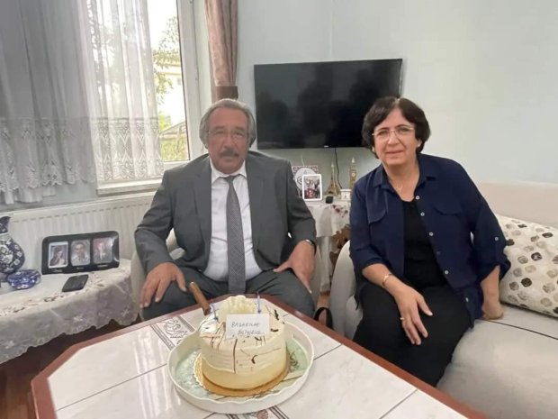 İlçemizin değerli sakinlerinden Kenan ve Gülsen Bağdatlı çiftinin daveti üzerine evlerine ziyarette bulunuldu.