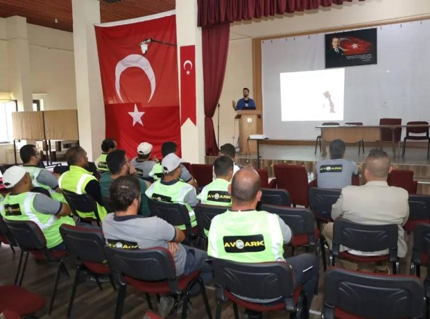 Otopark görevlilerimize iş sağlığı ve güvenliği eğitimi verildi.