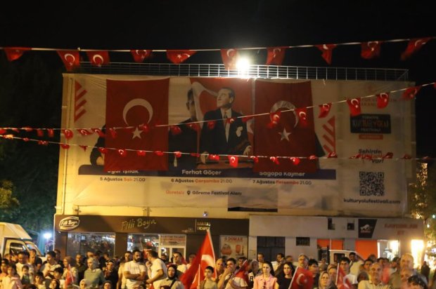 15 Temmuz Demokrasi ve Millî Birlik Günü, ilçemizde büyük bir coşku ve anlam yüklü bir programla anıldı.