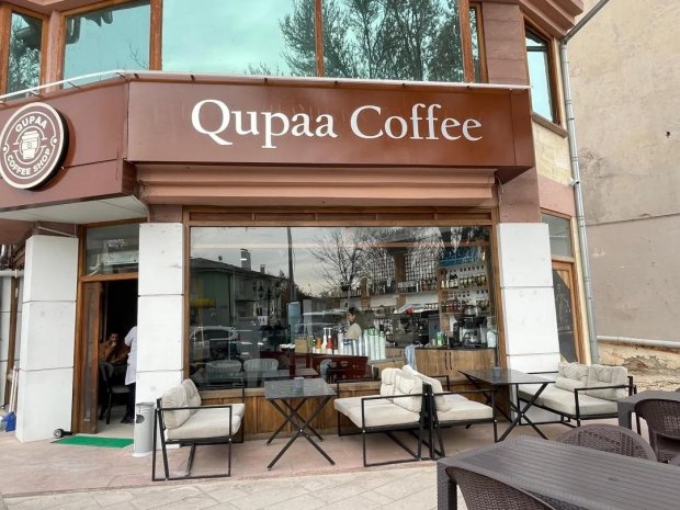 Belediye Başkanımız Mustafa Kenan Sarıtaş, Qupaa Coffee işletmesini ziyaret etti.