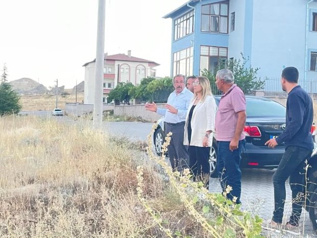 Mhp Nevşehir Milletvekilimiz ve Grup Başkanvekili Prof. Dr. Filiz Kılıç ve Belediye Başkanımız ilçemizde yapılacak 2 adet eğitim tesis alanını yerinde inceledi.