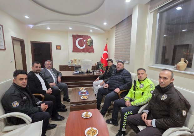 Belediye Başkanımız Sayın Mustafa Kenan Sarıtaş, Türk Polis Teşkilatının 181. kuruluş yıl dönümü ve Polis Haftası dolayısıyla Avanos Mehmet Halaç Polis Merkezi Amirliği’ni ziyaret etti.
