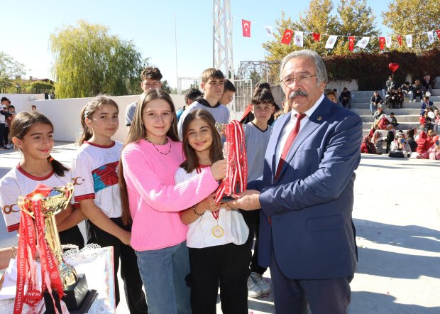 29 Ekim Cumhuriyet Bayramı Avanos'ta coşkuyla kutlandı.