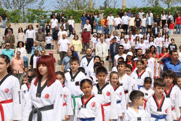 19 Mayıs Atatürk’ü Anma, Gençlik ve Spor Bayramı Coşkuyla Kutlandı