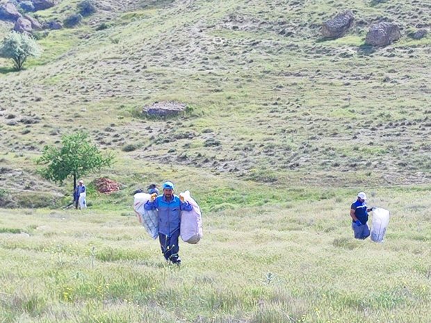 Belediye Başkanımız Hafriyat Alanı Mevkiindeki Saha Temizlik Çalışmalarına İştirak Etti
