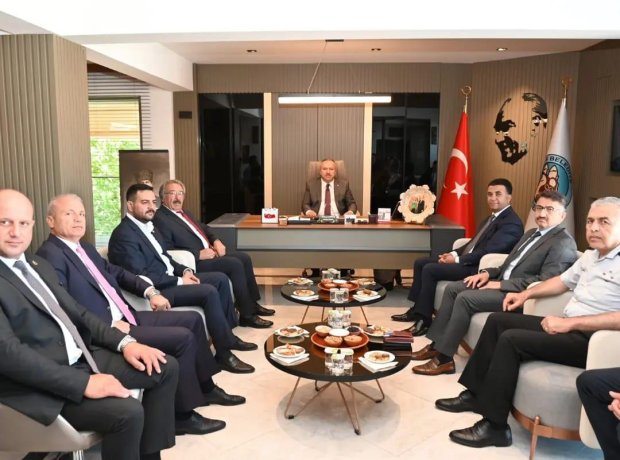 Nevşehir Valisi Sn. Ali Fidan Belediye Başkanımızı ziyaret ederek görevinde başarılar diledi.