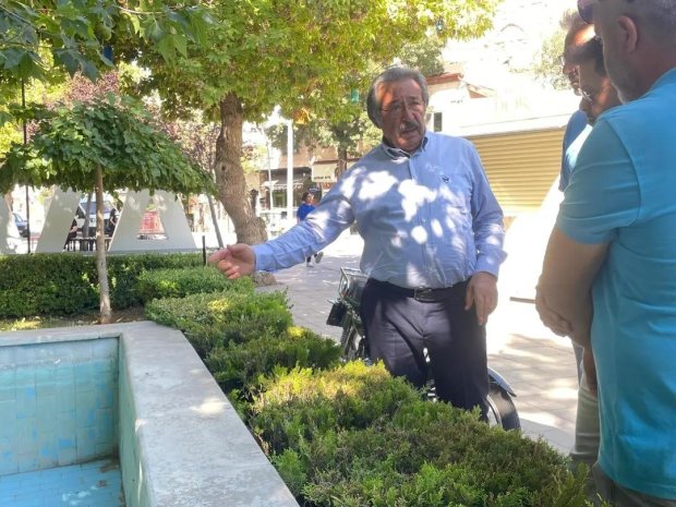 Belediye Başkanımız Mustafa Kenan Sarıtaş, Tarihi Taş Köprüde yapılan restorasyon çalışmasını ve ekiplerimizin gerçekleştirdikleri çalışmaları inceleyerek kontrol etti.