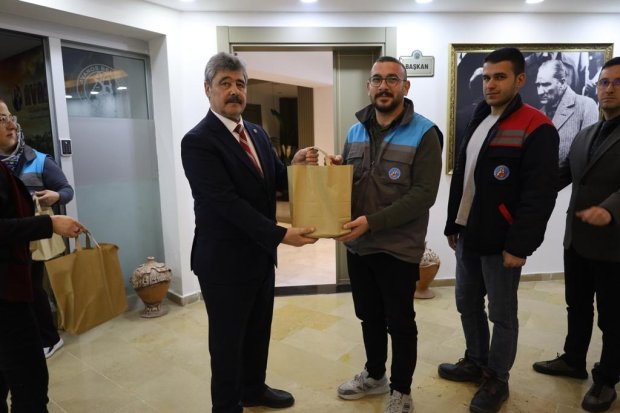 BELEDİYEMİZDE BAYRAM SEVİNCİ PAYLAŞILDI