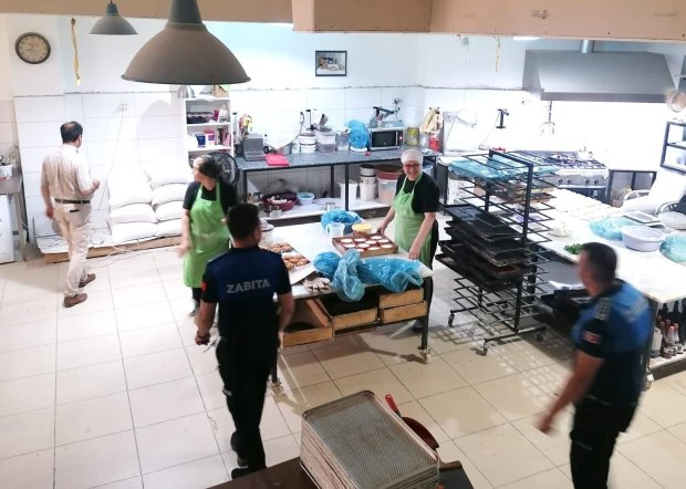 Zabıta Müdürlüğümüz ile Tarım ve Orman Müdürlüğü Gıda Mühendisleri Tarafından Market ve Gıda İşletmelerinde Denetimler Yapılıyor