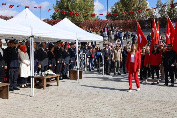 Cumhuriyet Bayramı Avanos’ta Coşkuyla Kutlandı