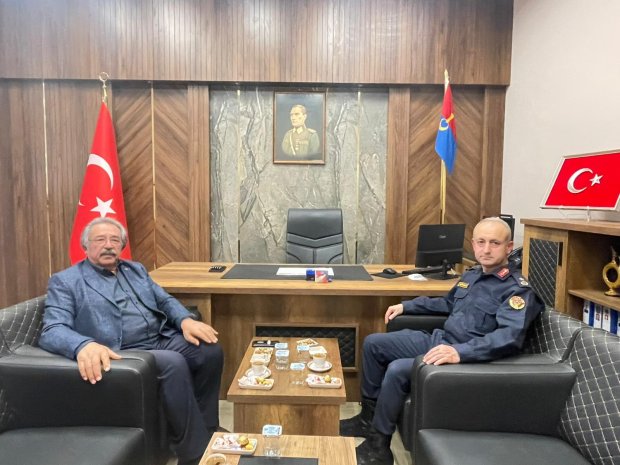 BELEDİYE BAŞKANIMIZ İLÇE JANDARMA KOMUTANIMIZI ZİYARET ETTİ