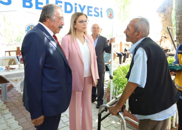 Nevşehir Milletvekilimiz Sn. Prof. Dr. Filiz Kılıç ve Belediye Başkanımızın Ev Sahipliğinde Bayramlaşma Gerçekleştirildi