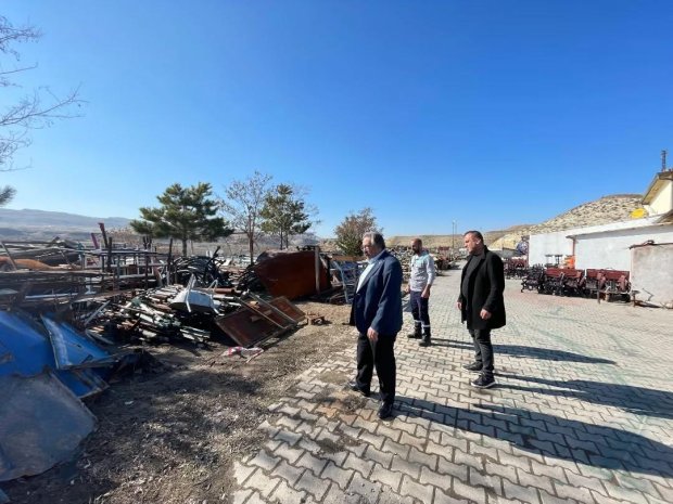 Belediye Başkanımız Sn. Mustafa Kenan Sarıtaş, Belediye İş Ocakları, Garaj, Atölye ve iş sahalarında incelemelerde bulundu.