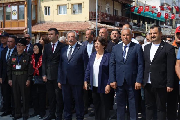 19 Mayıs Atatürk'ü Anma Gençlik ve Spor Bayramı Kutlamaları Bayrak Yürüyüşü ile Başladı