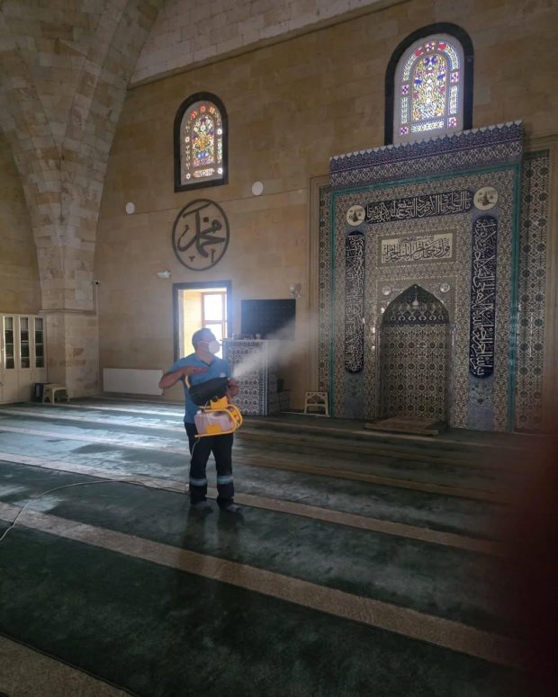Ramazan Bayramı Öncesinde Camilerimizde Kapsamlı Temizlik Çalışması Yapıldı
