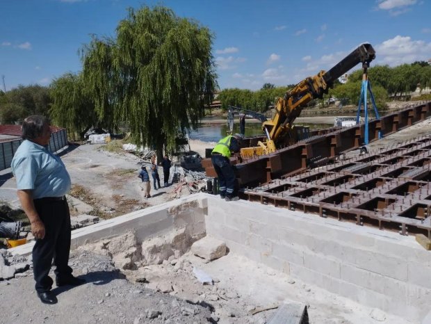 Köprümüzün çalışmaları ile ilgili tüm gelişmeleri ve çalışmaları halkımız adına yakından takip ederek; gerekli tüm desteği sağlıyoruz.