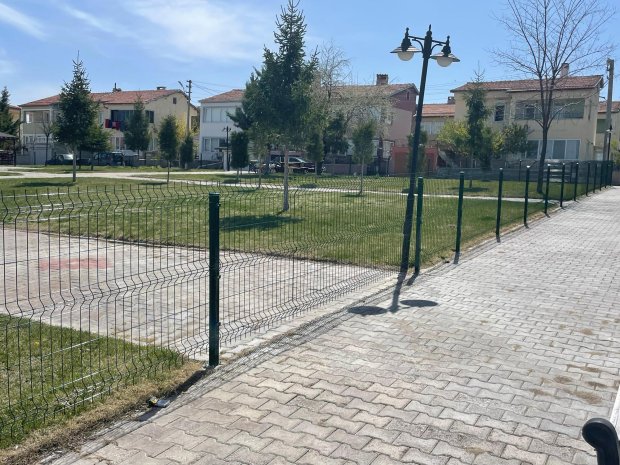 Belediye Başkanımız Sayın Mustafa Kenan Sarıtaş, belediyemize ait iş sahalarında sürdürülen çalışmaları yerinde inceledi.