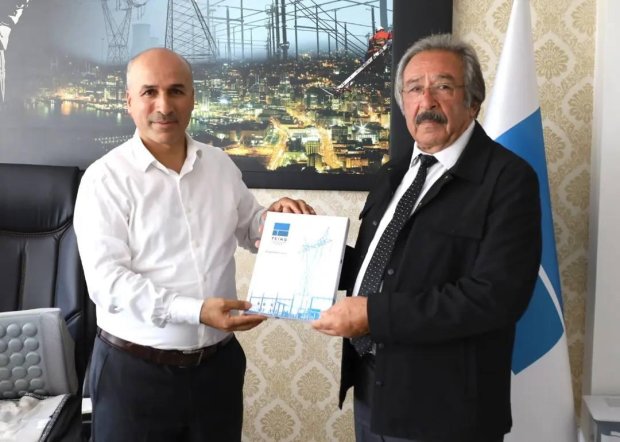 Belediye Başkanımız, TEİAŞ Kayseri Bölge Müdürü Sn. İhsan Kılıçoğlu'nu makamında ziyaret etti.