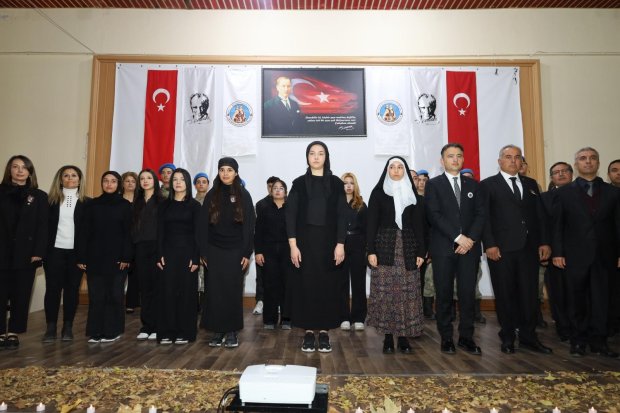 Belediyemiz toplantı salonunda, 10 Kasım Atatürk’ü Anma Günü dolayısıyla anma programı düzenlendi.