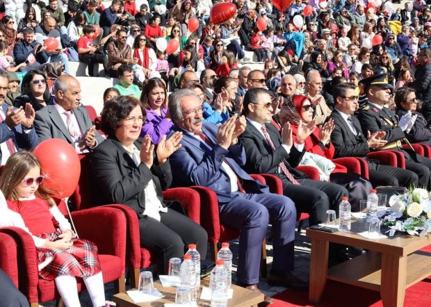 29 Ekim Cumhuriyet Bayramı Avanos'ta coşkuyla kutlandı.