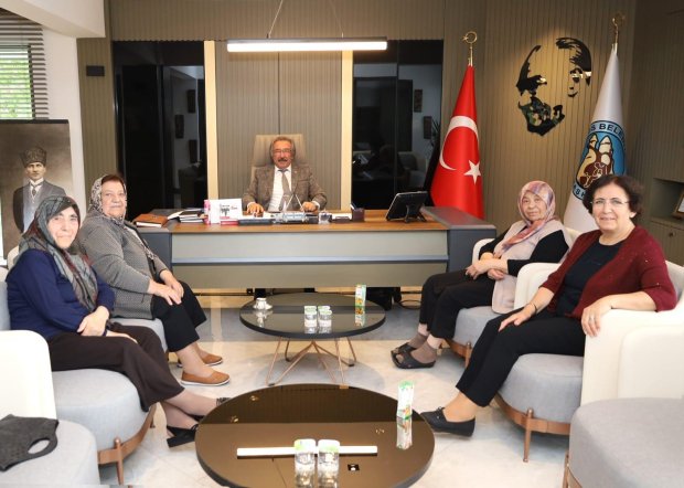 Belediye Başkanımız Sn Mustafa Kenan Sarıtaş'a Hayırlı Olsun Ziyaretleri Devam Ediyor.