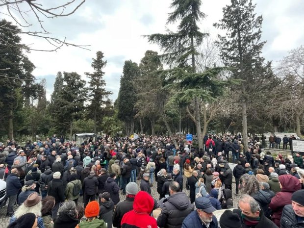 Belediye Başkanımız Sn. Mustafa Kenan Sarıtaş, Edip Akbayram’ın cenaze törenine katıldı.