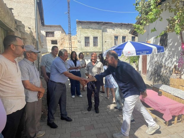 Belediye Başkanımız Sayın Mustafa Kenan Sarıtaş, ilçemizde hizmete giren Kökhane Kahvaltı ve Sanat Kafe’nin açılışını gerçekleştirdi.