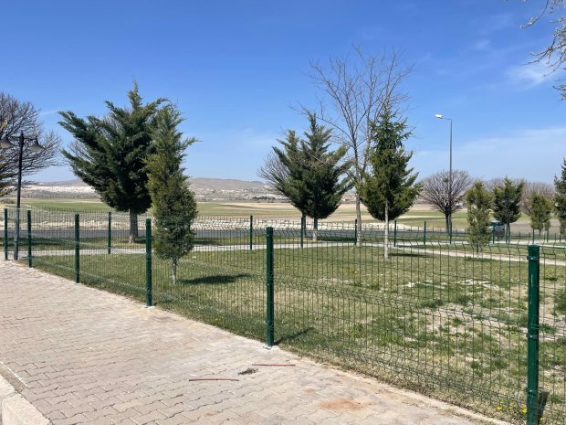 Belediye Başkanımız Sayın Mustafa Kenan Sarıtaş, belediyemize ait iş sahalarında sürdürülen çalışmaları yerinde inceledi.