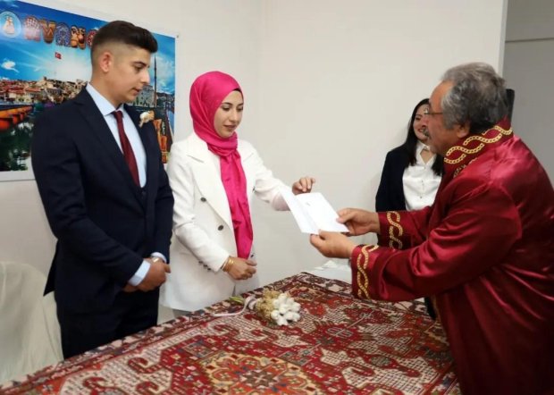 Belediye Başkanımız Genç Çiftin Nikahını Kıydı