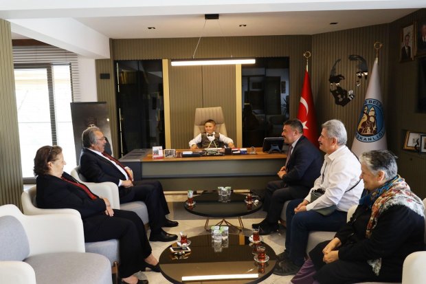 23 Nisan Ulusal Egemenlik ve Çocuk Bayramı kapsamında, Belediye Başkanımız Sayın Mustafa Kenan Sarıtaş, başkanlık koltuğunu sembolik olarak çocuklara devretti.