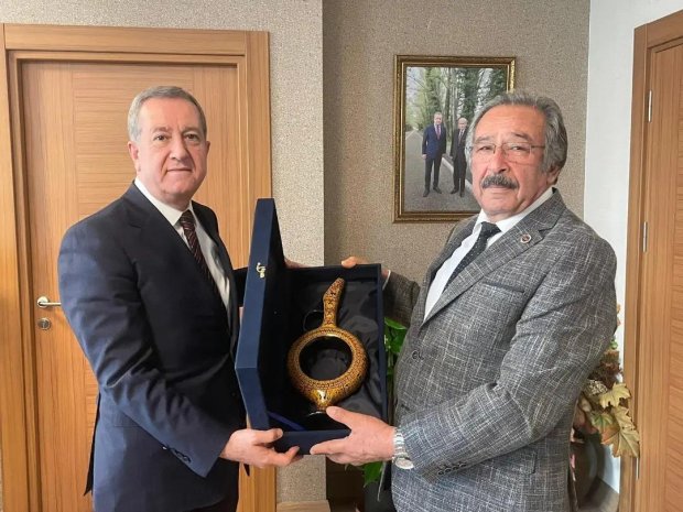 Belediye Başkanımız Sn. Mustafa Kenan Sarıtaş, Milliyetçi Hareket Partisi Genel Merkezi’ne ilk ziyaretini gerçekleştirdi.