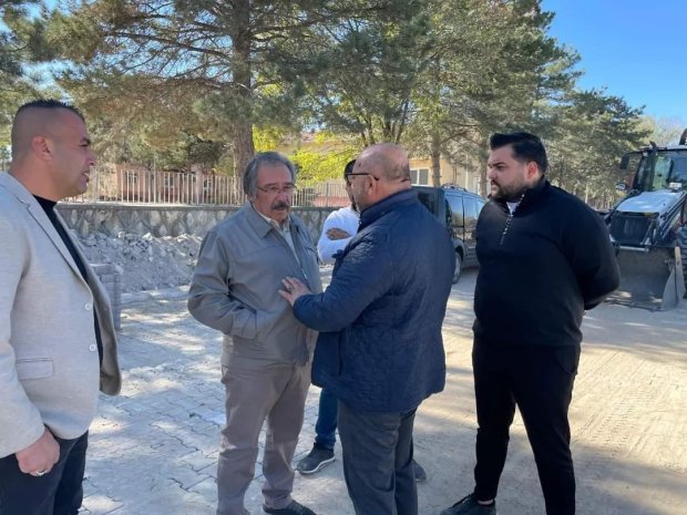 Belediye Başkanımız Mustafa Kenan Sarıtaş, Belediye ekiplerimizce ilçemiz genelinde gerçekleştirilen çalışmaları yerinde inceledi.