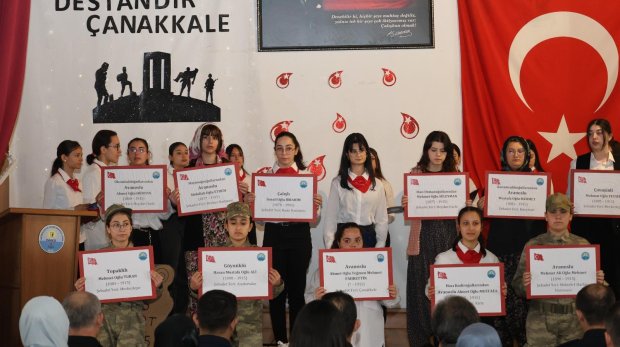 18 Mart Şehitleri Anma Günü ve Çanakkale Deniz Zaferi anma programı düzenlendi.