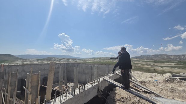 1800 TONLUK YENİ İÇME SUYU DEPOMUZUN İNŞAAT ÇALIŞMALARI SON HIZ DEVAM EDİYOR