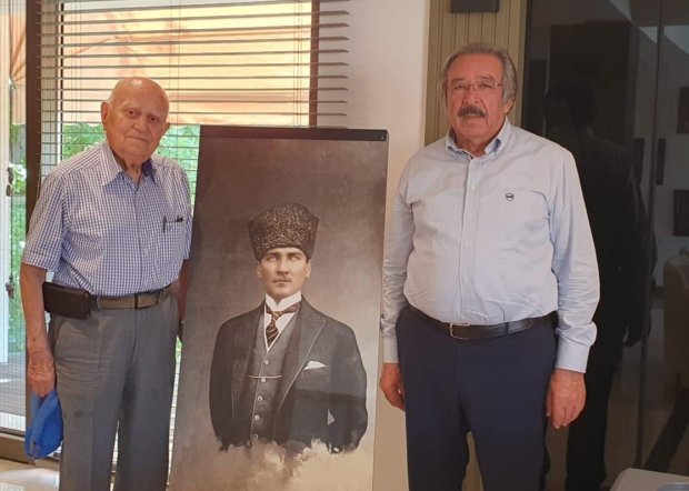Belediye Başkanımız Sn Mustafa Kenan Sarıtaş'a Hayırlı Olsun Ziyaretleri Devam Ediyor.