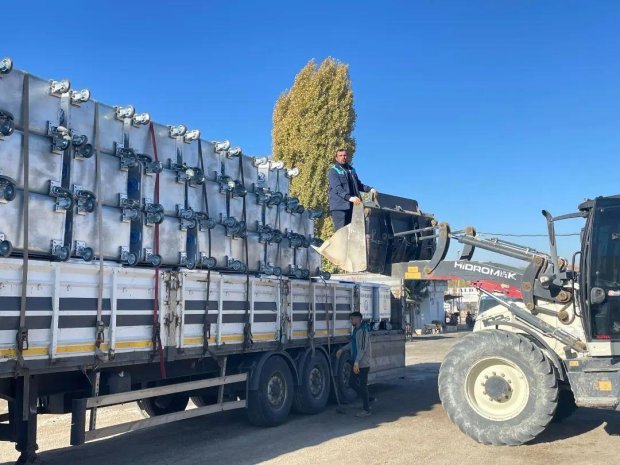 Hibe Yoluyla 144 Adet Çöp Konteynerı