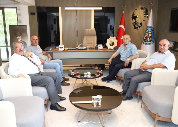 Belediye Başkanımız Sn Mustafa Kenan Sarıtaş'a Hayırlı Olsun Ziyaretleri Devam Ediyor.