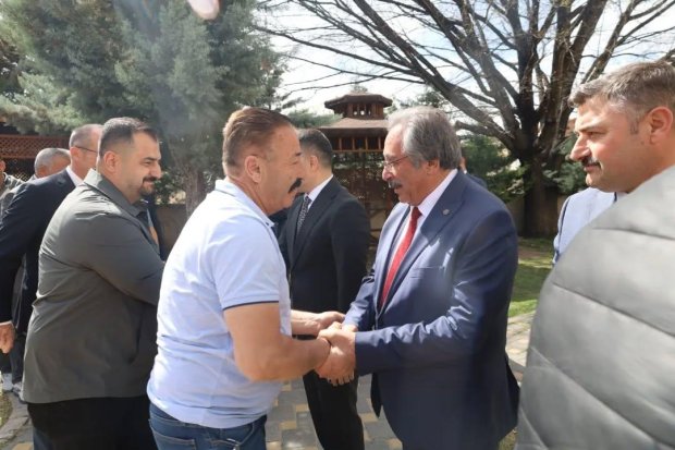 Avanos’ta kurumlar arası resmi bayramlaşma programı gerçekleştirildi.