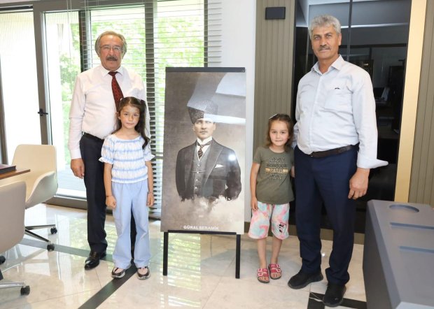 Belediye Başkanımız Sn Mustafa Kenan Sarıtaş'a Hayırlı Olsun Ziyaretleri Devam Ediyor.