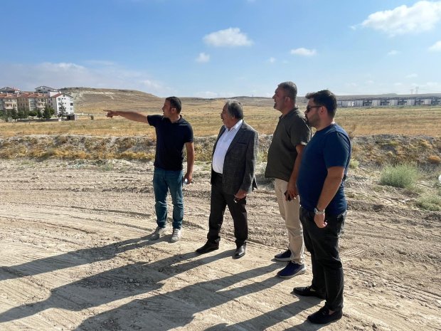 Belediye Başkanımız Sayın Mustafa Kenan Sarıtaş, belediyemiz tarafından sahada yürütülen çalışmaları yerinde inceleyerek denetimlerde bulundu.