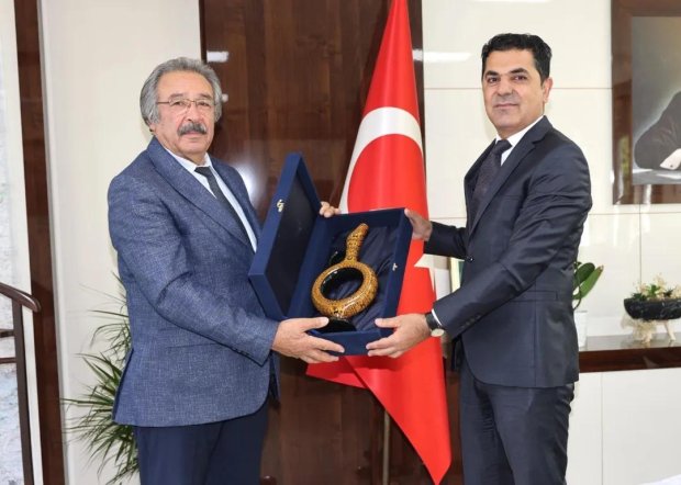 Belediye Başkanımız DSİ Kayseri Bölge Müdürü Sn. Rahmi Şahin'i Makamında Ziyaret Etti