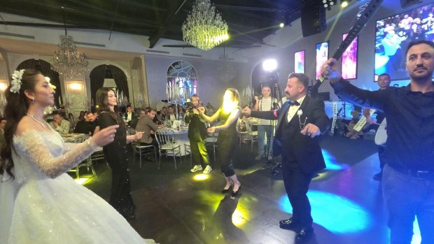 BELEDİYE BAŞKANIMIZ SAYIN MUSTAFA KENAN SARITAŞ'IN GENÇ ÇİFTLERİN MUTLULUĞUNA ORTAK OLDU
