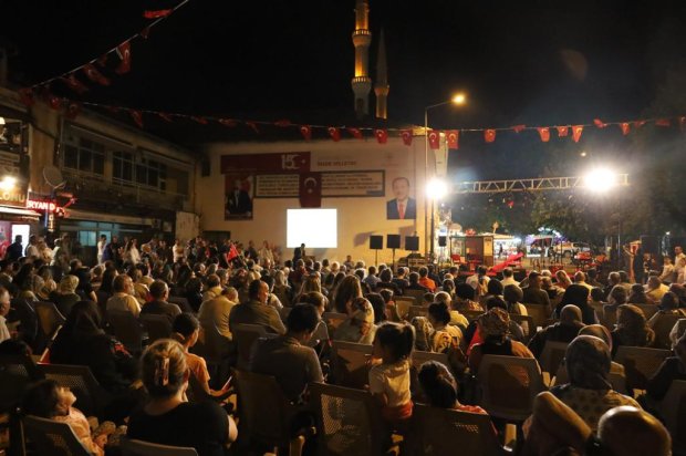 15 Temmuz Demokrasi ve Millî Birlik Günü, ilçemizde büyük bir coşku ve anlam yüklü bir programla anıldı.