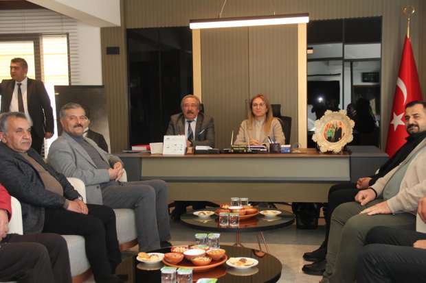 MHP TBMM Grup Başkanvekili ve Nevşehir Milletvekilimiz Sn. Prof. Dr. Filiz Kılıç, Avanos Belediyesine ziyarette bulundu.