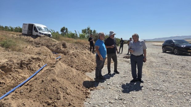 KÖY BAĞI'NDA DEVAM EDEN ÇALIŞMALARI YERİNDE İNCELEDİ