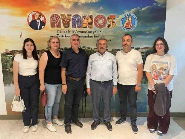 Gülşehir İlçe Emniyet Müdürü Sn. Rafet Tokgöz ailesi ile birlikte Belediye Başkanımızı ziyaret etti.