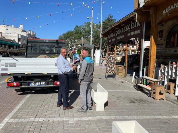 Belediye Başkanımız Sayın Mustafa Kenan Sarıtaş, güne erken saatlerde belediyemizin çeşitli iş sahalarında inceleme ve denetimlerde bulunarak başladı.