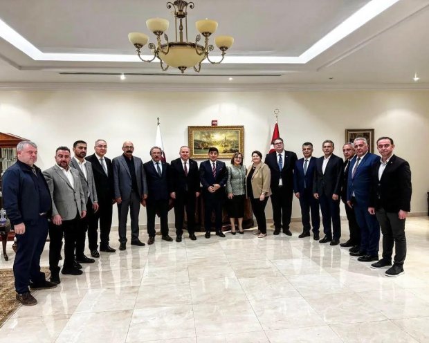 Başkan Sarıtaş, Katar Büyükelçisi Mehmet Mustafa Göksu'yu Makamında Ziyaret Etti.