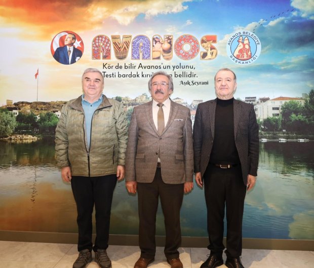 Sayın Bülent Köroğlu ve Sayın Ahmet Alpay Belediye Başkanımız Sayın Mustafa Kenan Sarıtaş'ı ziyaret etti.